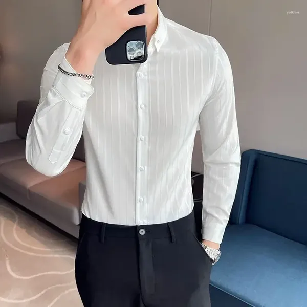 Camicie eleganti da uomo Top maschile Camicia da lavoro nera e camicetta a righe Abiti Moda originale 2024 Elegante fresco con maniche Seta Social Asia