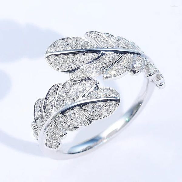 Anéis de cluster chique elegante pena bling cristal zircon diamantes pedras preciosas para mulheres pt950 branco ouro prata cor na moda jóias finas