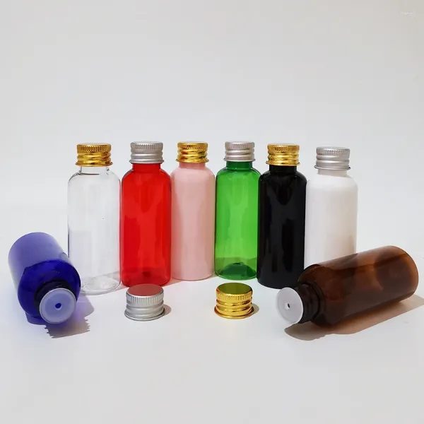 Бутылки для хранения 50 шт. 50 мл Пустая мини-пластиковая бутылка Алюминиевая завинчивающаяся крышка Контейнер для дорожного лосьона Упаковка для геля для душа Шампунь Парфюмерное масло