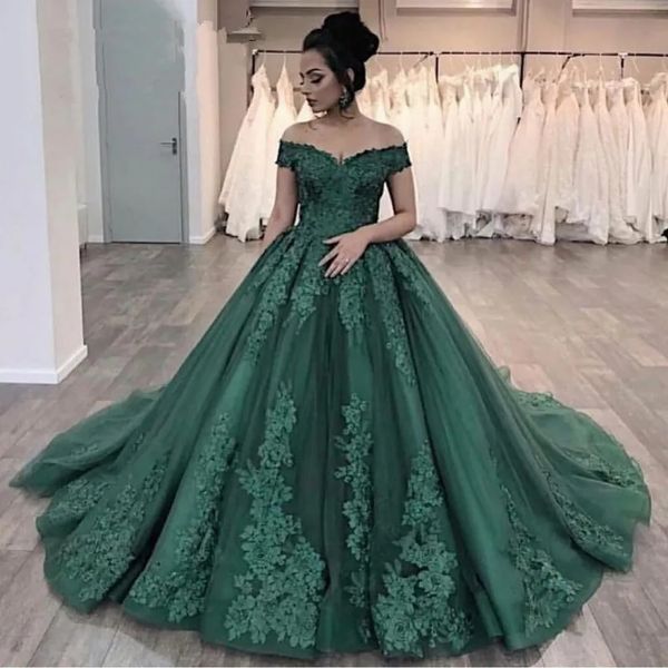 Abiti da ballo verde scuro Abiti da sera Lunghi scollo a V sexy con spalle scoperte Applicazioni con lacci sul retro Abito da ballo Dubai Abiti da sposa