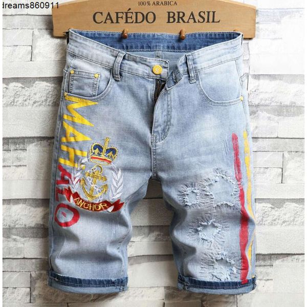 Homens bordados jeans azuis shorts jeans verão designer masculino emblema patchwork branqueado retro tamanho grande letras remendos calças curtas