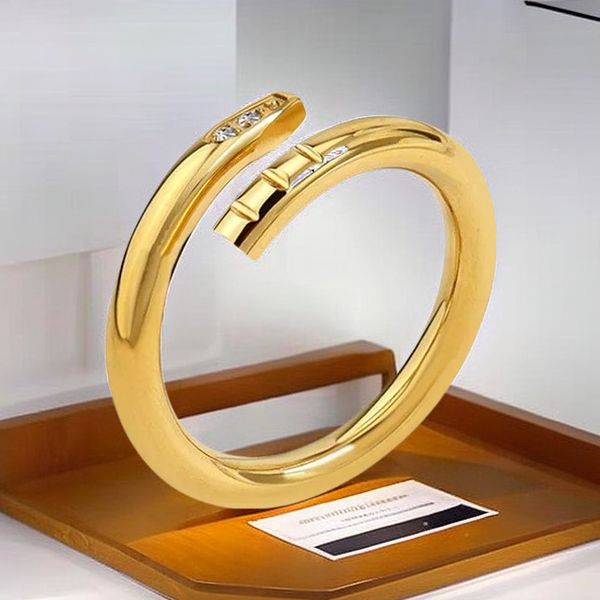 Anello per unghie classico di lusso Anello di design Anello per polsino unisex di moda Anello per coppia Bracciale in oro Gioielli Regalo di San Valentino