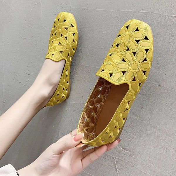 Loafers ucuz kare ayak parmağı sarı loafers kadınlar yumuşak deri daireler büyük boy 42 bayanlar boş düz ayakkabılar kadın daireler nakış soafers