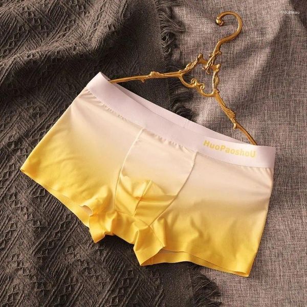 Mutande Sfumatura di colore Pantaloncini giovanili Intimo da uomo Boxer traspiranti in seta ghiacciata Uomo Estate Fresco e confortevole Moda 2024