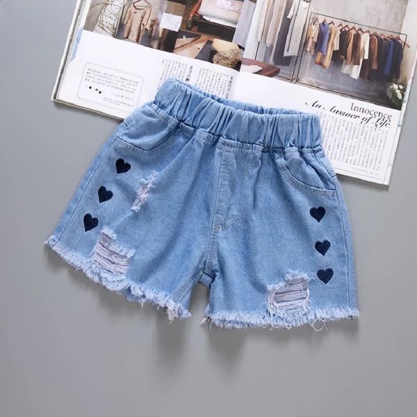 2024 Estate Bambini Pantaloncini Ragazze Pantaloncini di jeans Moda Ragazza Breve Principessa Jeans Bambini Pantaloni Ragazze Pantaloncini Fiore Ragazze Abbigliamento 240315