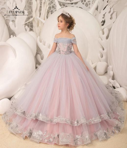 2023 Tüll-Ballkleid für Kleinkinder, Blumenmädchenkleider, mehrlagige Rüschen, Paspeln, lila, kleines glitzerndes Festzug-Kleid für Mädchen, BC14832, GJ03157874470