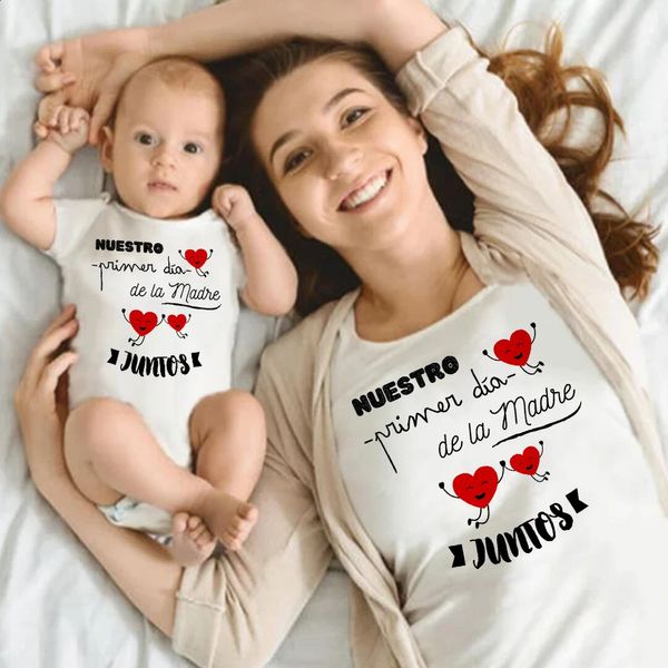Nosso primeiro dia das mães família combinando roupas mamãe e eu camisa moda mãe bebê roupa mama tshirt macacão 240315