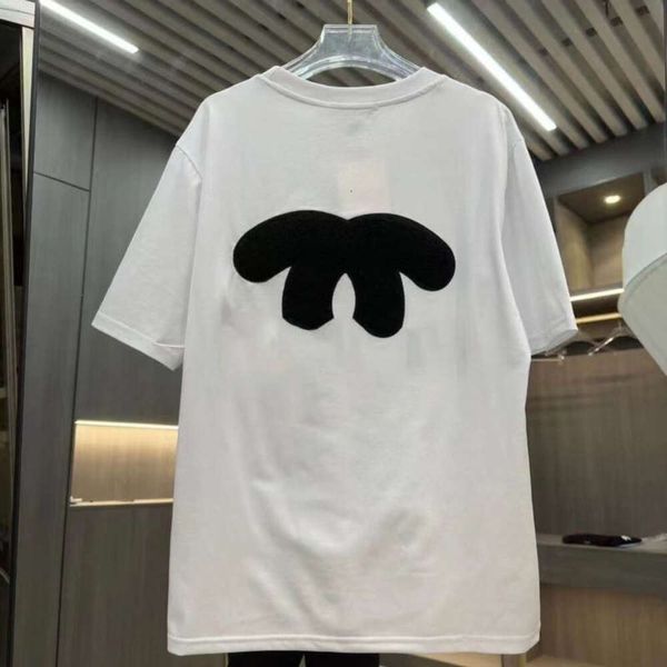 Tasarımcı T Shirt Lüks Kadınlar Tişört Moda Peluş Patchwork Patchwork Patlover Yaz Bahar Erkekleri Kadın Grafik Tee Yuvarlak Boyun Yarım Kollu Üstler