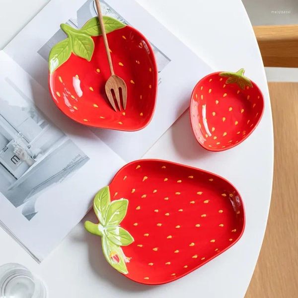 Schüsseln Kreative Cartoon Erdbeerförmige Keramik Salatschüssel Suppe Familie Obst Snack Teller Küchenutensilien Zubehör Geschirr