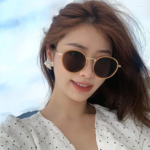 Sonnenbrille Mode Frauen HongKong Stil Runde Form Sonnenbrille Vintage Retro Reisen Weibliche Sonnenbrille