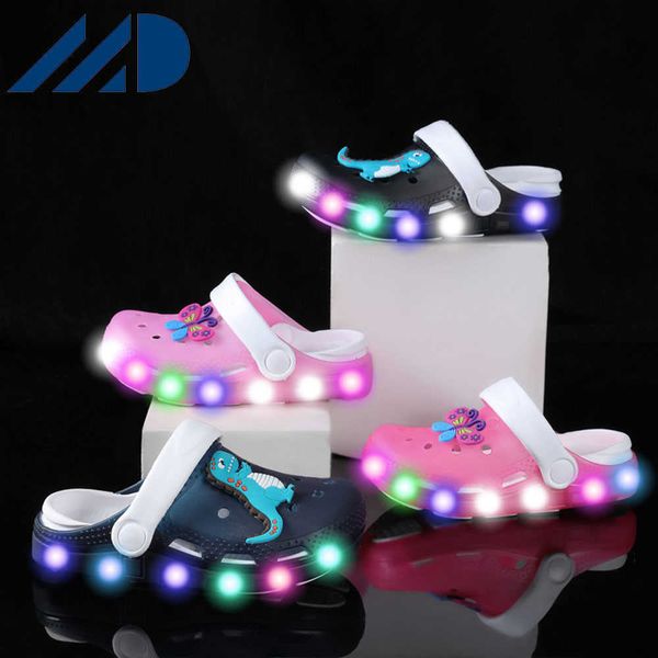 HBP Sandálias infantis sem marca de desenho animado, dinossauro, led, iluminadas, sapatos de verão, chinelos brilhantes para sapatos de praia piscantes para toddder