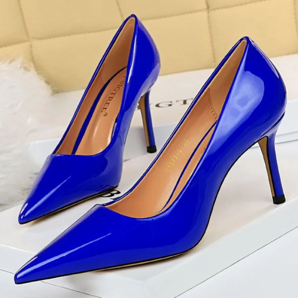 Pumps Frauen 8,5 cm High Heels Scarpins Pumps Lady Blau gelb silberne glänzend Leder Fetisch Hochzeit Brautmitte Low Heels Party rote Schuhe