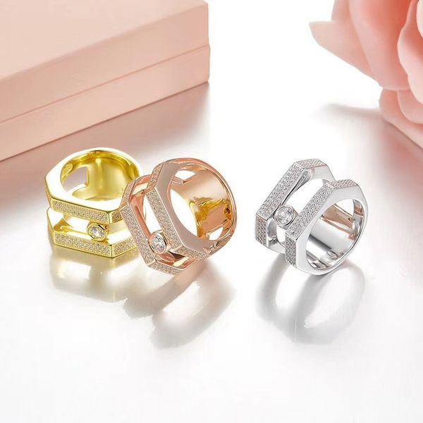Designers de moda europeus e americanos clássicos da série M em ouro rosa deslizando três anéis de diamante para joias personalizadas femininas, festa de luxo, presente de dia dos namorados