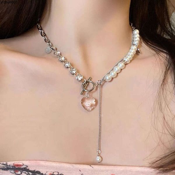Perlen-Herz-Spleiß-Halskette für Frauen im Sommer, süße Halskette im coolen Stil, leichter Luxus und einzigartiges Design, High-End-Kragenkette