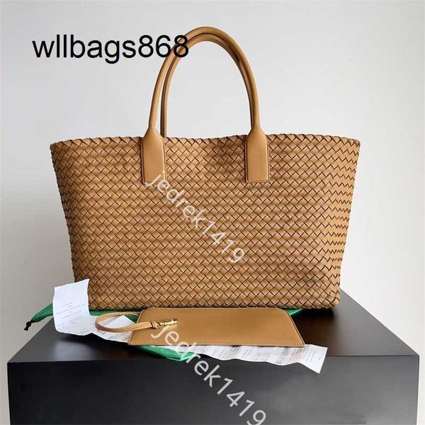 Bolsas Cabat Bag Handwork Bottegvenetas Couro Tecelagem Soft Grade Lambskin Lai Basket Underarm High Capacidade Sheepskin Shopping Designer Travel