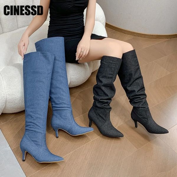 Stivali Denim in tessuto Donne sopra gli stivali a ginocchio puntato da punta di piedi Mid tacchi 2023 Nuovo slittamento su scarpe femminili pieghettate Fashi