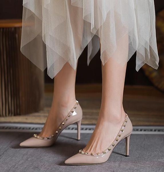 Tasarımcı Seksi Kadın Marka Pompalar Ayakkabı Perçin Stiletto İnekler Solda Sığ Ağız Leydi Yüksek Topuk Ayakkabı Elbise Partisi Düğün Ayakkabıları Artı Boyut