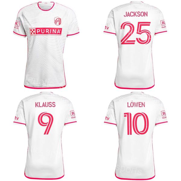 L ouis 2024 25 Homens 25 JACKSON Camisas de futebol 21 ALM 22 HIEBERT 7 OSTRAK 16 ADENIRAN 10 LOWEN 14 TOTLAND 4 NISSSON 9 KLAUSS 19 VASSILEV Camisa de futebol Kits ShengLuYiSi