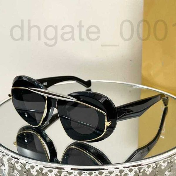 Occhiali da sole Designer Parigi sfilata tendenza moda piccante ragazza occhiali da sole LW40120 famosi occhiali da sole su Internet DXMQ