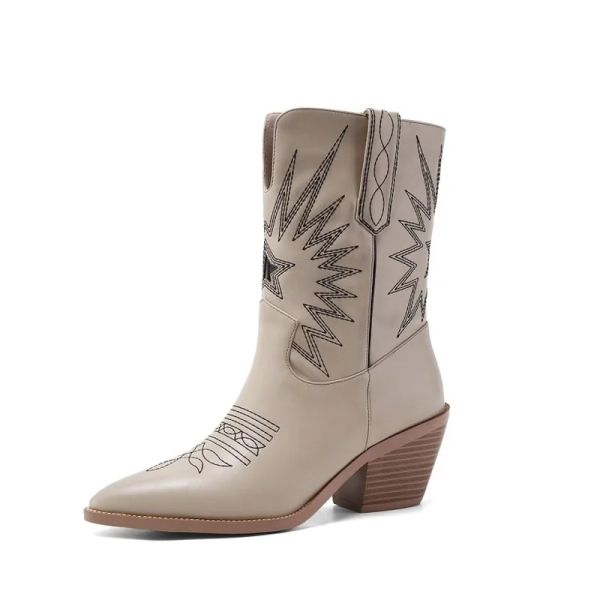 Boots 2021 Женская осень и зимняя новая мода вышита с дикой капюшоном теплые короткие пушистые швы удобные укороченные ботинки.