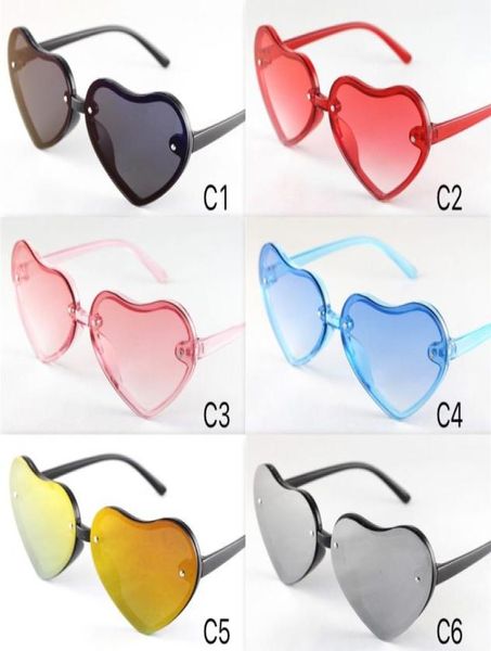 Детские солнцезащитные очки, милые красочные очки в оправе с сердечками, детский размер, милые детские солнцезащитные очки UV400 Whole3266161