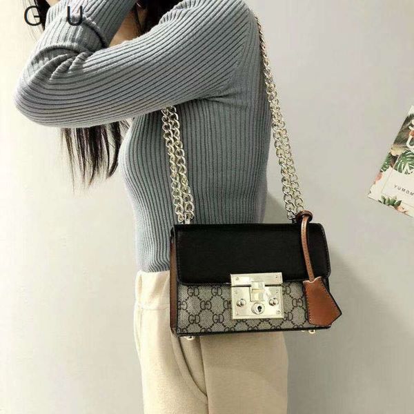 Магазины дизайнерских сумок сходят с ума, и производители продают бесплатную доставку по почте в новой модной женской сумке с коробкой из натуральной кожи с цепочкой на одно плечо, через плечо, маленький квадрат