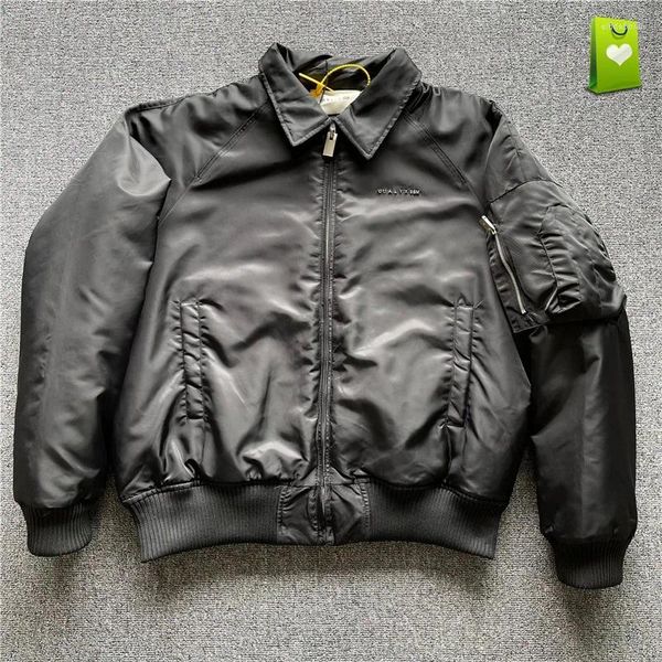 Herrenjacken Herbst Winter Hohe Qualität 1:1 Herren Damen College Metall Logo Schwarzer Mantel Revers Flight Reißverschluss ALYX 1017 9SM Jacke