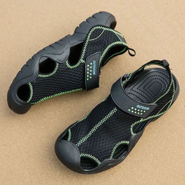 Sandalen neue Männer atmungsablößere lässige Schuhe Innenhaus Wasserdichte Wanderschuhe Walking Sandalen Sommer Outdoor Mode koreanische Wohnungen