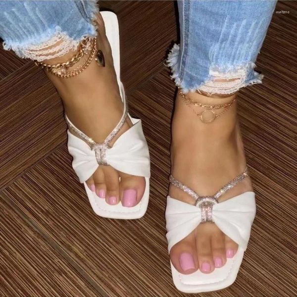 Sandálias verão chegada moda plana casual cor sólida strass chique chinelos plus size luz praia ao ar livre sapatos femininos