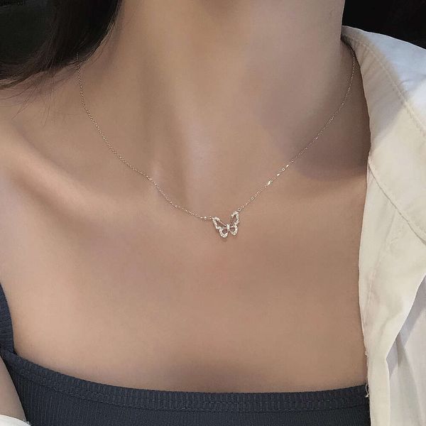 Высококачественное ожерелье с бабочкой из серебра 925 пробы Instagram Маленький и холодный стиль Персонализированный веб-сайт для блоггера Red Tide