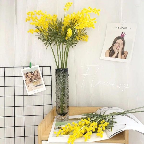 Fiori decorativi 88 cm Artificiale Giallo Acacia Mimosa Spray Ciliegia Ramo di frutta Fagiolo rosso Pianta finta Decorazione di nozze Vaso per la decorazione domestica