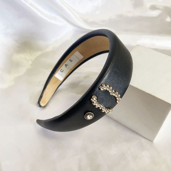 Französisches Boutique-Leder-Stirnband, Frühling, neue Diamant-Perlen-Haarspangen, schwarzes Vintage-Charme-Haarschmuck-Design für Damen-Paar-Stirnband