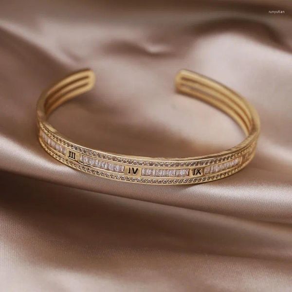 Bracciale coreano gioielli di moda placcato oro 14 carati zirconi di lusso numeri romani braccialetto aperto accessori per feste di nozze da donna