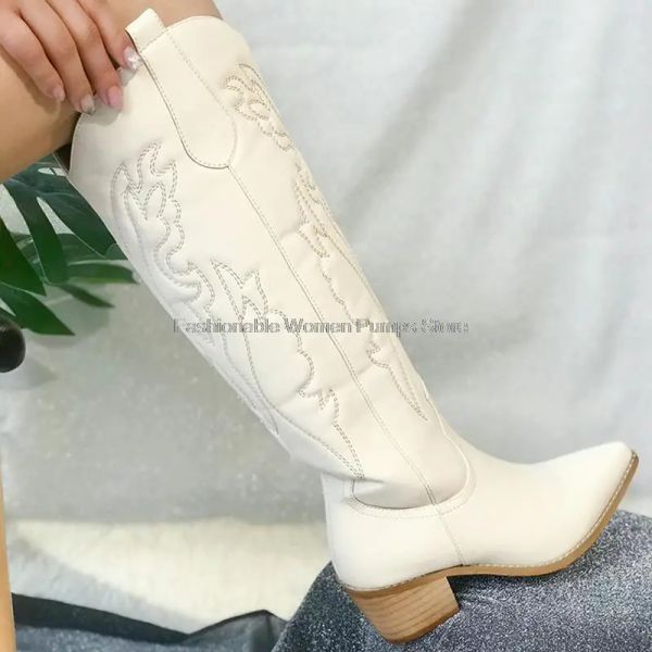 Stivali 2023 Spring New Western Boots Women Knight Boots Knee Knee Long Booties Powboy Scarpe da cowboy Donna High Heels calzature