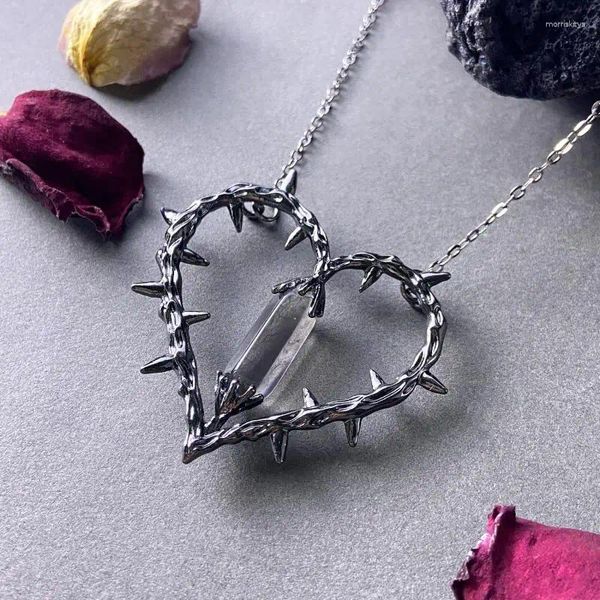 Kolye Kolyeler Vintage Thorn Heart Kolye Basit Şık Kristal Kadınlar Erkekler Goth Mücevher Hediyesi