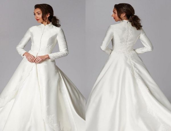 2020 Abiti da sposa musulmani modesti Una linea di raso Appliques Collo alto Abiti da sposa country Sweep Train Manica lunga Matrimonio bohémien 8390037