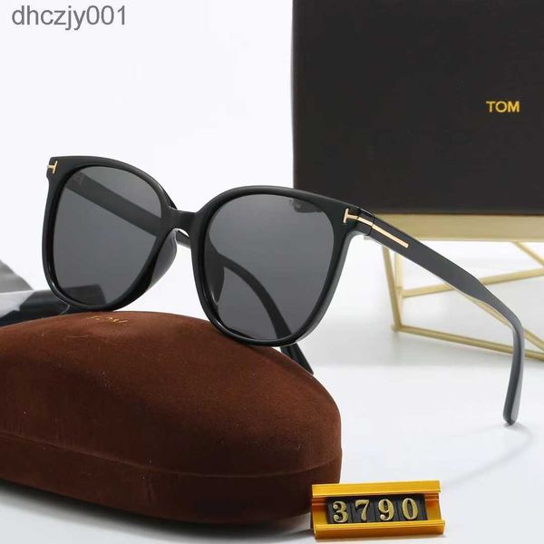 Occhiali da sole firmati caldi Tom di lusso per donne Occhiali da uomo Classici Uv 400 Occhiali da vista Moda adatti all'aperto Spiaggia con scatola 5 colori Nizza P7SF