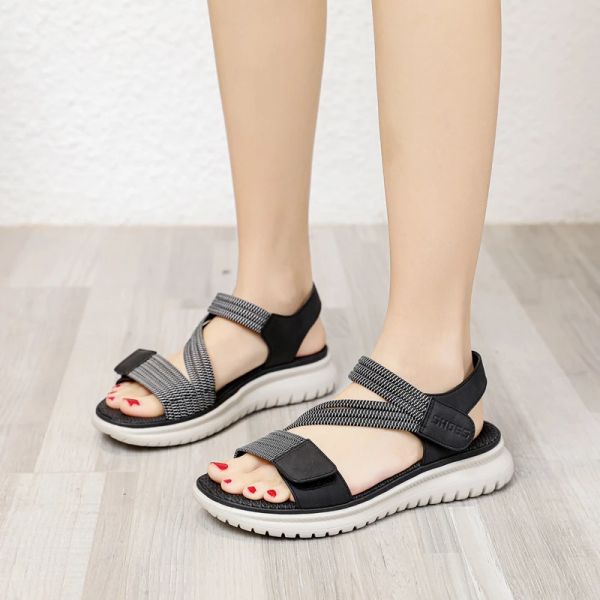 Sandali Nuovi donne estive di alta qualità sandali sportivi più dimensioni 3641 scarpe da spiaggia morbide da spiaggia piante femminili piatti
