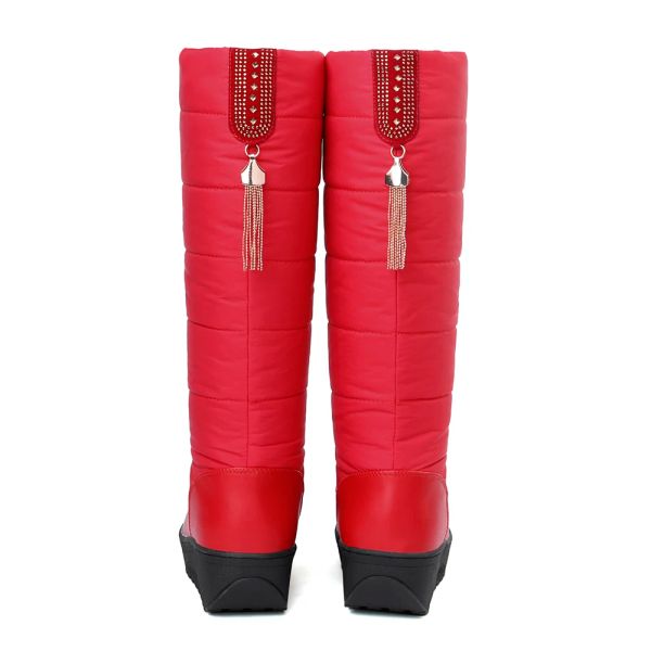Stivali Fashion Women Wearges Inverno Stivali alti Stivali impermeabili Stivali da neve Fluffy Footwear Ladies Warm Platform Scarpe Nero rosso