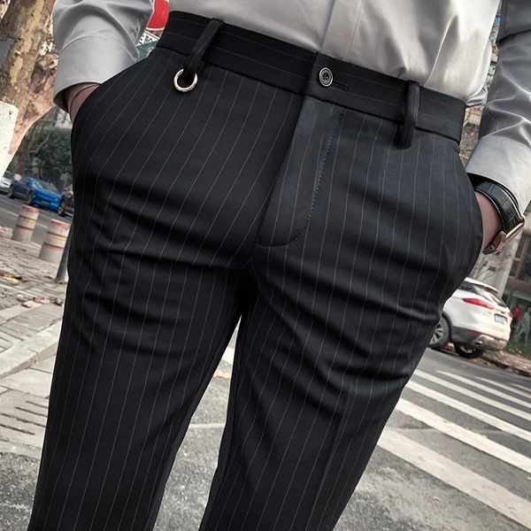 Pantaloni da completo da uomo pantaloni eleganti nuovi pantaloni elastici slim fit dritti a righe nere pantaloni formali boutique abbigliamento da uomo pantaloni alla caviglia 240318