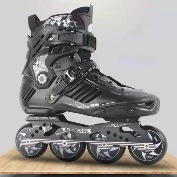 Stiefel Roller Skates Schuhe 4 Räder PVC Erwachsener Flachpu -Gummi -Wheel -Schieber Inline Sneakers Outdoor Training Fitnessstudio Sports Jungen Mädchen Frauen Frauen