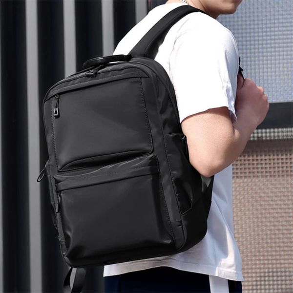 14 Zoll HighDensity WearResistant Oxford Cloth Travel Shoulder Bag Mens Outdoor WaterResistant Trend Simple Backpack 240313