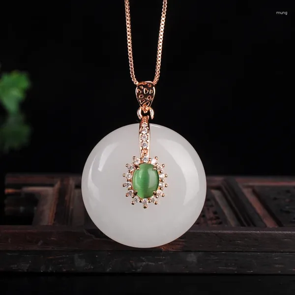 Colares de pingente Natural Jade Esculpido à Mão Colar Verde da Sorte 925 Jóias de Prata Esterlina