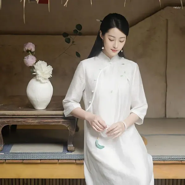 Abbigliamento etnico 2024 Autunno Migliorato Cinese Stand Up Colletto Tinta unita Bianco Zen Abito Art Manica Tangsuit Gonna Qipao Cheongsam