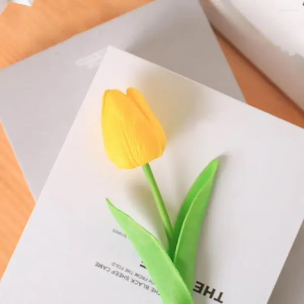 Fiori decorativi Mini decorazione tulipano Rami artificiali realistici per decorazioni domestiche per matrimoni Set di 10 steli di fiori finti con oggetti di scena Po