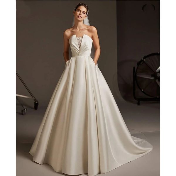 Simples vestido de casamento cetim macio com bolso sem mangas miçangas até o chão sem costas plissado vestidos de noiva novia yd