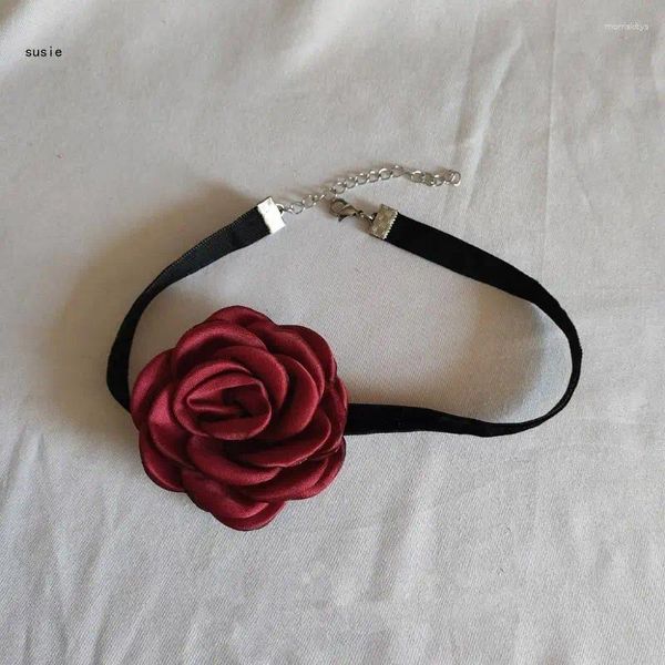 Girocollo X7YA Collana con temperamento vintage rosa sexy in morbidi velluti per gioielli da donna