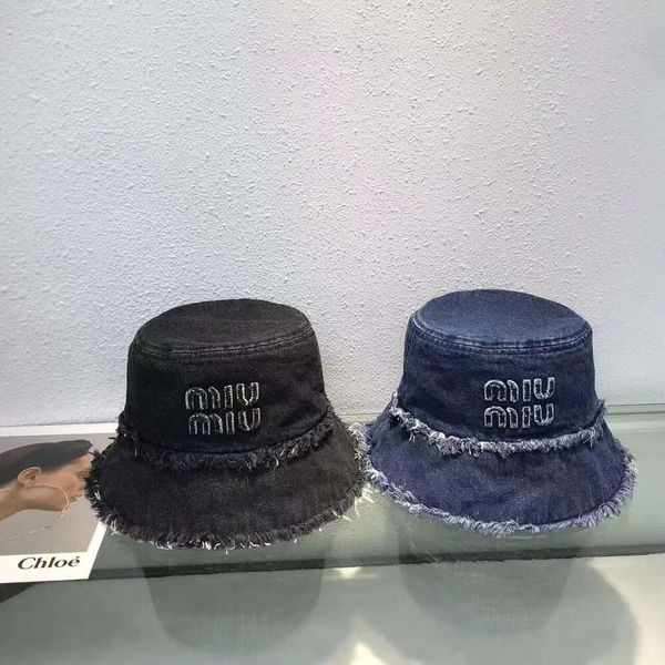 Lüks Tasarımcı Kadınlar ve Erkekler İçin Şapka Aileler Raw Edge Denim Balıkçı Şapka Ağı Aynı Stil Pot Şapkası Kadınlar Çok yönlü moda güneşlik şapka parti