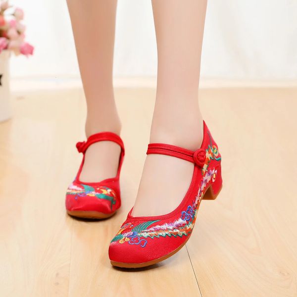 Mulheres bordadas florais sapatos de lona tradicional chinês velho peking bailarina feminino casual mocassim plano 240307