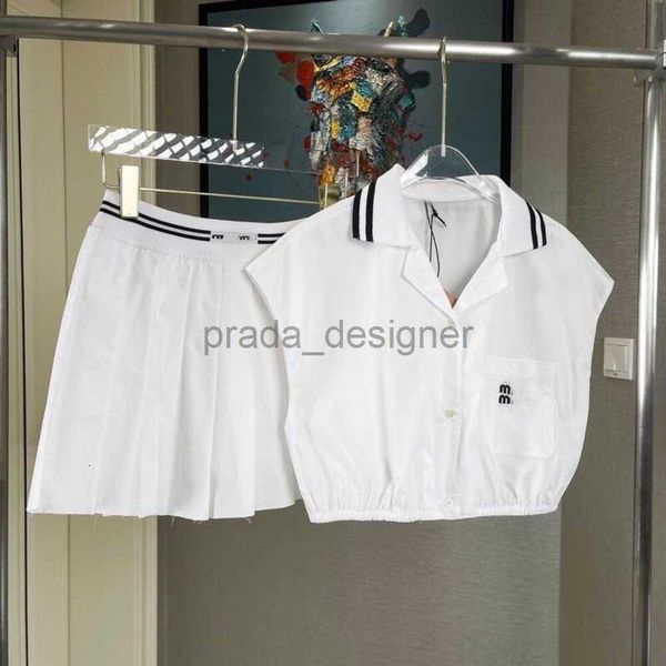 24 novas mulheres de luxo conjunto designer saia conjunto estilo universitário terno redução de idade high-end camisa branca saia plissada verão mulheres duas peças G-J29783